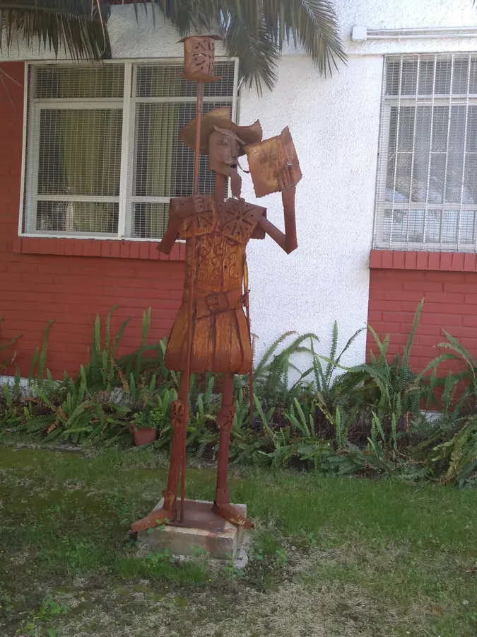 Escultura en espacio comunitario